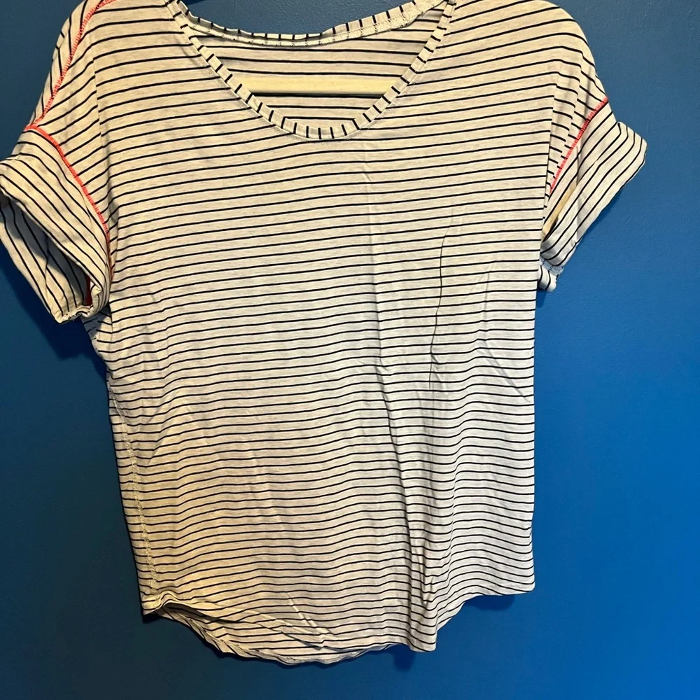 Lululemon Striped Casual Women's Top - Picture 1 of 3